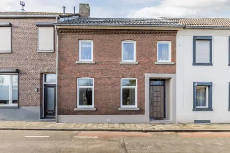 Tussenwoning te koop: Rötscherweg 21, Oud Nieuwenhagen Landgraaf