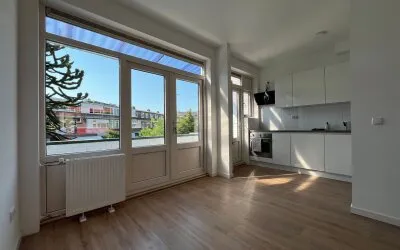 Apartment for sale: 's-Gravendeelstraat 18B, Tarwewijk Rotterdam