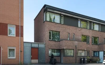 Terraced house for sale: 's-Gravendijkdreef 166, Grunder/Koningshoef Amsterdam