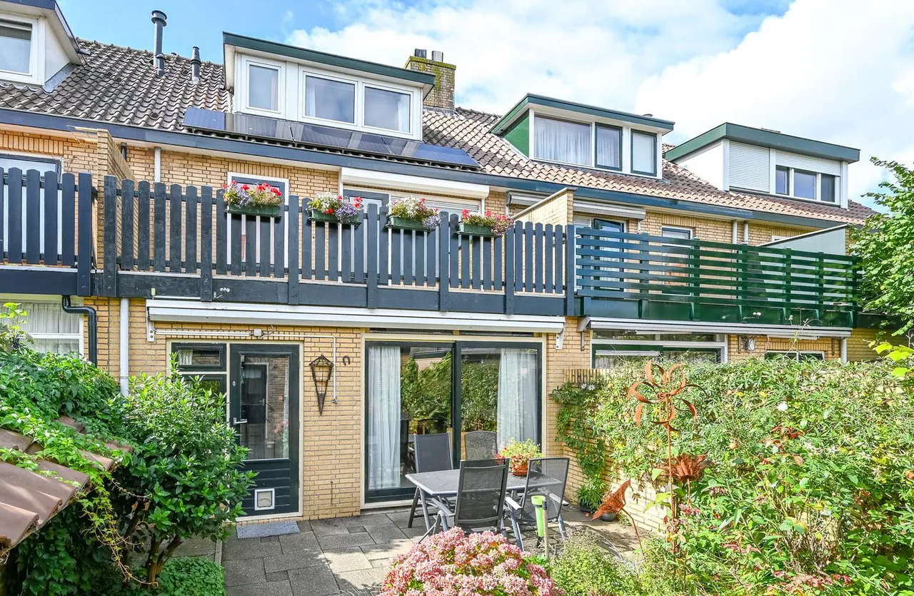 Tussenwoning te koop: 's Gravenlust 31, Velsen-Zuid
