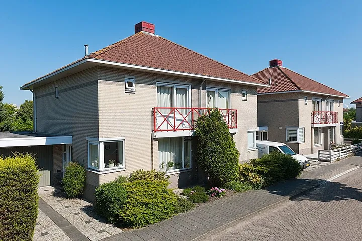 Tussenwoning te huur: S. Lootsmastraat 3, Westerwatering Noord Zaandam