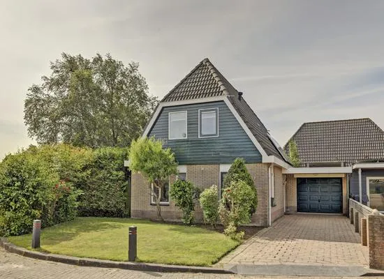Detached house for sale: S. van der Molenstrjitte 7, Wijnaldum Wijnaldum