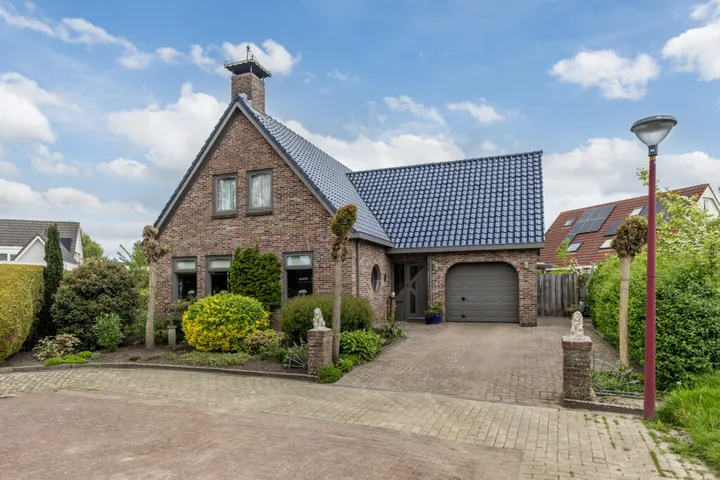 Vrijstaande woning te koop: S. van Stratenplein 7, Dokkum Kooilanden Dokkum