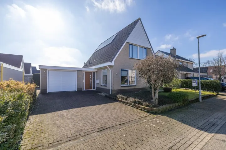 Vrijstaande woning te koop: S.E. Wendelaar Bongastrjitte 4, Dokkum Kooilanden Dokkum