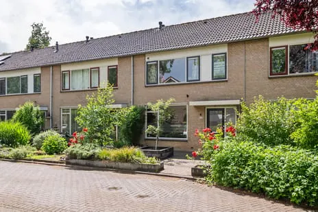 Tussenwoning te koop: Saarskampen 4, Kern Wamel Wamel
