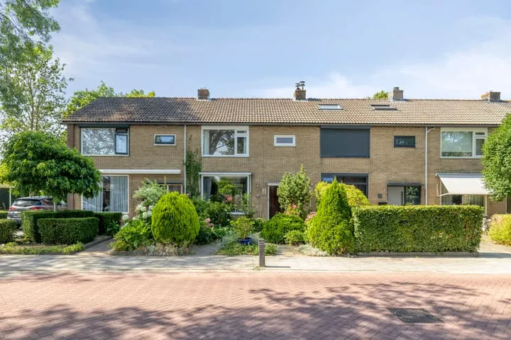 Tussenwoning te koop: Sabinastraat 3, Nieuw-Beijerland Woonkern Nieuw-Beijerland