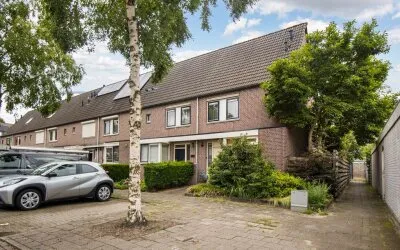 Corner house for sale: Sadatsingel 2, De Singels Ede
