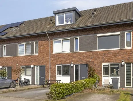 Tussenwoning te koop: Sadatstraat 6, Dragonder Oost Veenendaal