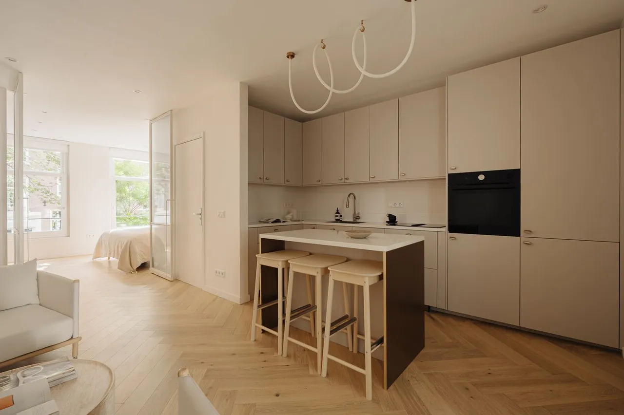 Studio te koop: Saenredamstraat 17-1, Amsterdam