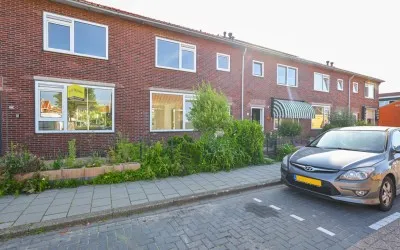 Tussenwoning te koop: Saenredamstraat 7, Langeheit West Assendelft