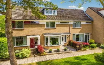 Tussenwoning te koop: Saffier 3, Edelstenenwijk Heerhugowaard