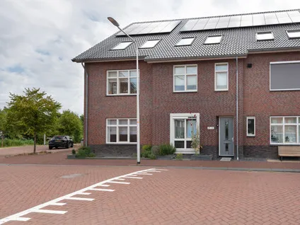 Appartement te koop: Saffier 47, Roelofarendsveen Roelofarendsveen