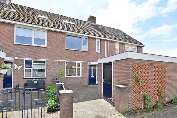 Tussenwoning te koop: Salamander 16, Bijvanck Noord Huizen