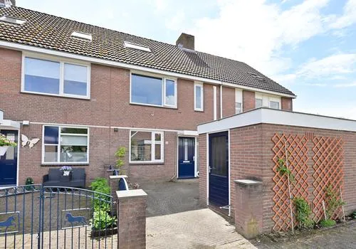 Tussenwoning te koop: Salamander 16, Bijvanck Noord Huizen