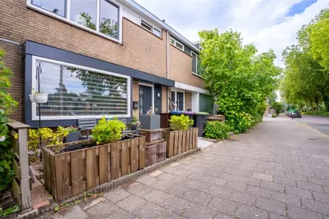 Tussenwoning te koop: Salamanderveen 105, Egel- en Salamanderveen Spijkenisse