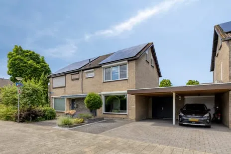 Tussenwoning te koop: Saliërshof 3, Leuken Weert