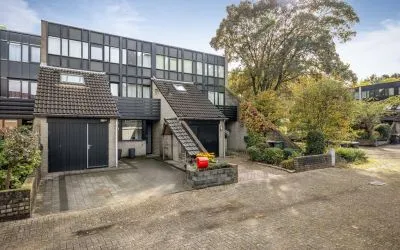 Tussenwoning te koop: Salomonszegel 137, Apeldoorn