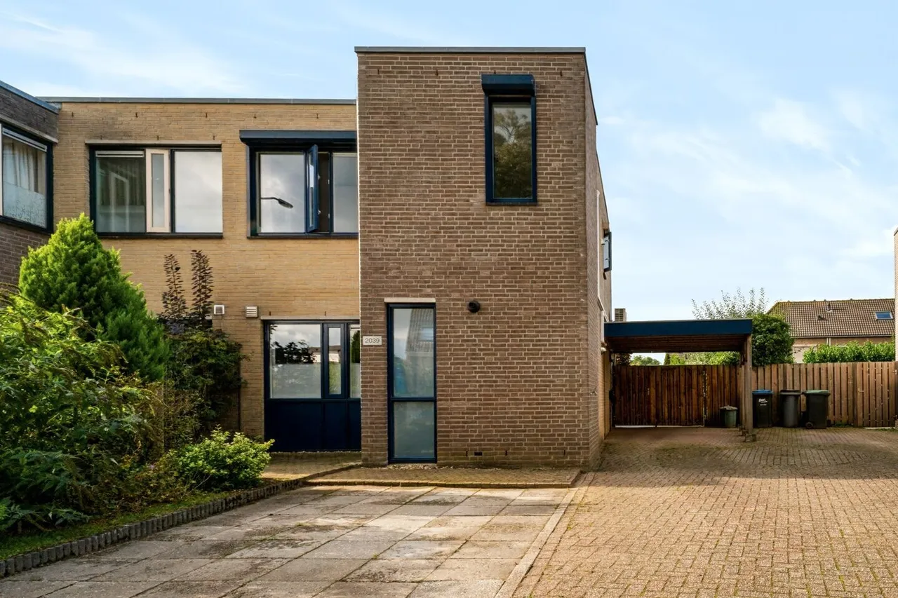 Twee-onder-één-kap te koop: Saltshof 2039, Wijchen