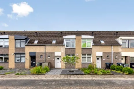 Tussenwoning te koop: Saltshof 3305, Saltshof Wijchen