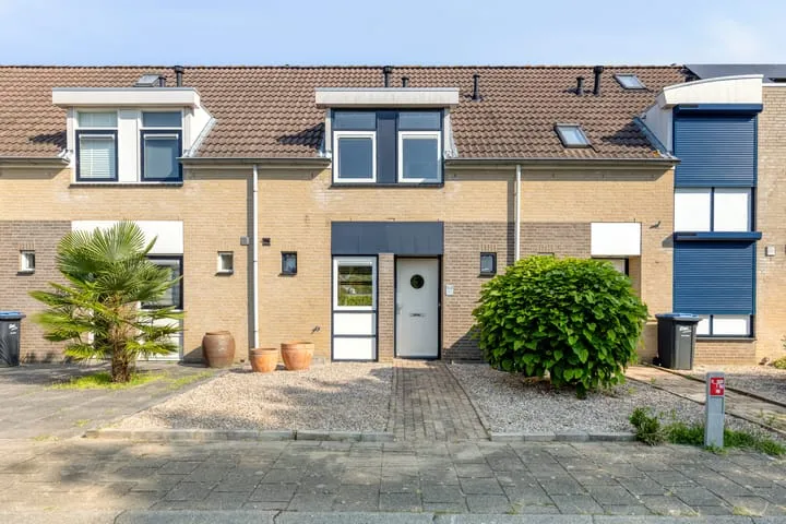 Tussenwoning te koop: Saltshof 3521, Saltshof Wijchen