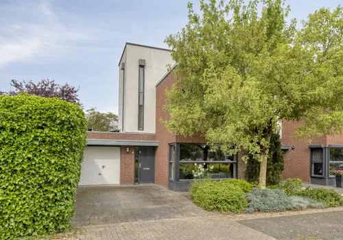 Corner house for sale: Sam Gewissies 1, Genoenhuis Geldrop