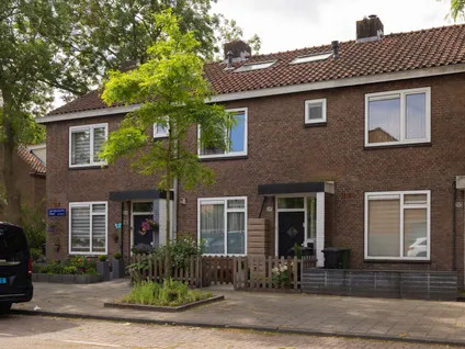 Tussenwoning te koop: Sam Van Houtenstraat 293, Van Tijenbuurt Amsterdam