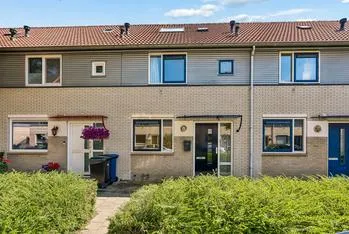 Tussenwoning te koop: Sambastraat 71, Danswijk Noordoost Almere