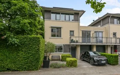 Hoekwoning te koop: Samsomlaan 1, Burgemeester Visserpark Alphen Aan Den Rijn