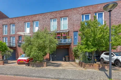 Tussenwoning te koop: San Franciscosingel 58, Hoge Veld 'S-Gravenhage