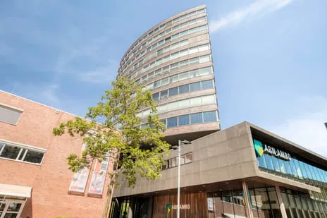 Appartement te koop: Sandbergplein 15, Stadshart Amstelveen