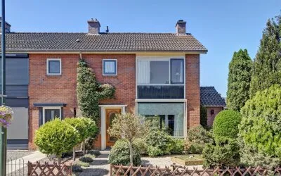 Corner house for sale: Santcade 7, Sleeuwijk west Sleeuwijk