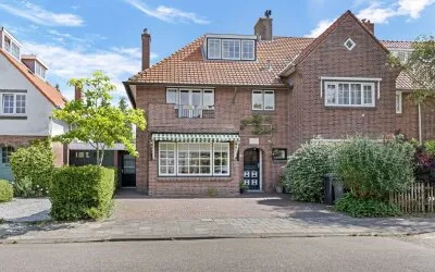 Tussenwoning te koop: Santhorstlaan 11, De Deijl Wassenaar