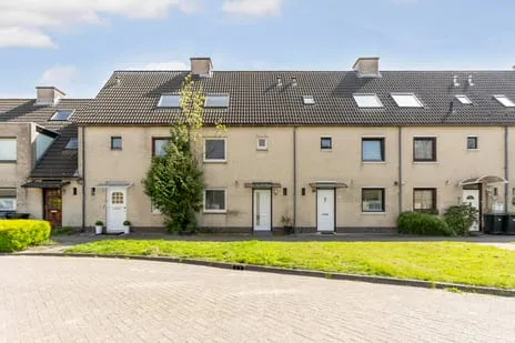 Tussenwoning te koop: Sarsvenstraat 27, Waterwijk West Almere