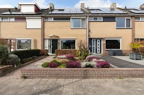 Tussenwoning te koop: Sartrestraat 21, Anklaar Apeldoorn