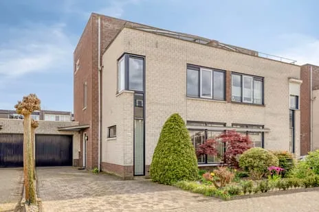 Tussenwoning te koop: Sas van Gentstraat 65, Dalem Zuid II Tilburg