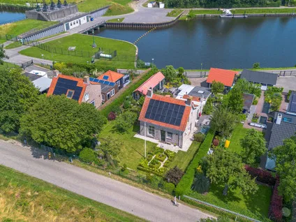 Vrijstaande woning te koop: Sasdijk 8, Verspreide huizen in het Westen Dinteloord