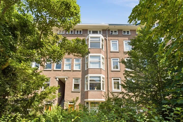 Apartment for sale: Sassenheimstraat 58-1, Aalsmeerwegbuurt-West Amsterdam