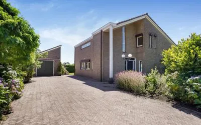 Vrijstaande woning te koop: Sassenstraat 13, Oijen Oijen