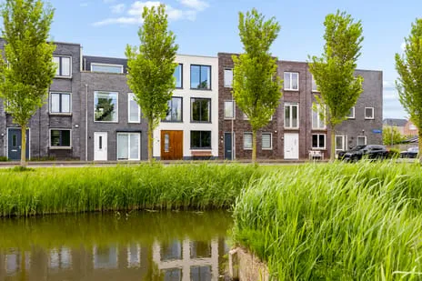 Tussenwoning te koop: Saturnussingel 304, Homeruskwartier Oost Almere