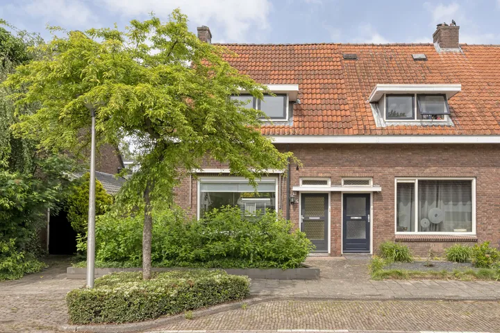 Hoekwoning te koop: Saturnusstraat 16, Twekkelerveld Enschede