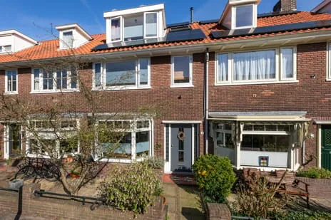 Tussenwoning te koop: Saturnusstraat 26, Planetenbuurt Haarlem