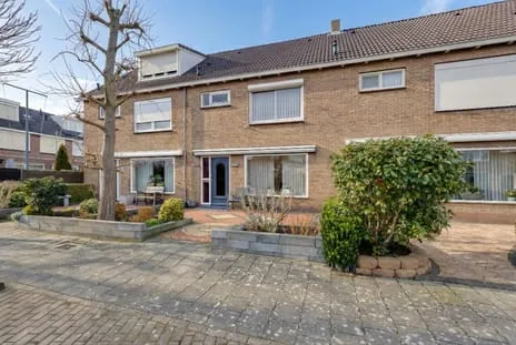 Tussenwoning te koop: Saturnusstraat 43, Volendam-Katham + Planetenbuurt Volendam