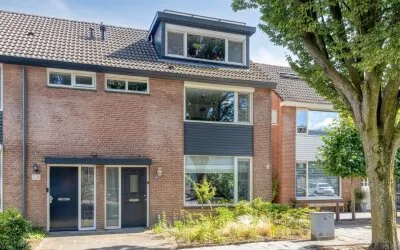 Twee-onder-één-kap te koop: Saxofoonstraat 130, Bitswijk Uden