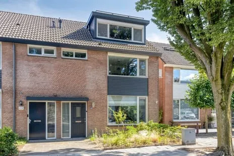 Semi-detached for sale: Saxofoonstraat 130, Bitswijk Uden