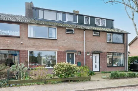 Tussenwoning te koop: Schaepmanlaan 49, Staatsliedenwijk Baarn