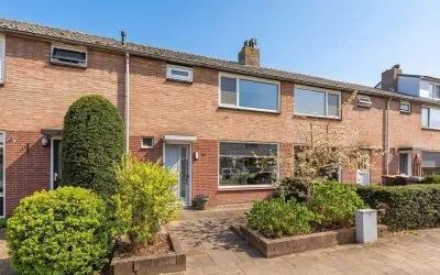 Tussenwoning te koop: Schaepmanlaan 55, Staatsliedenwijk Baarn