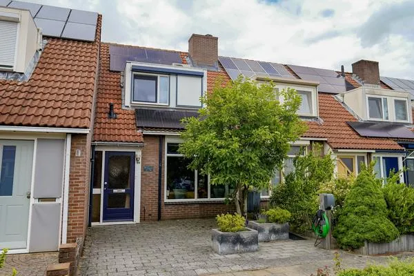 Terraced house for sale: Schaepmanstraat 26, Winterswijk-Noordwest Winterswijk