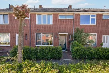 Tussenwoning te koop: Schakelstraat 50, Westwoud