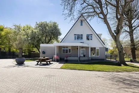 Vrijstaande woning te koop: Schapendijkje 10, Westeinde Leeuwarden