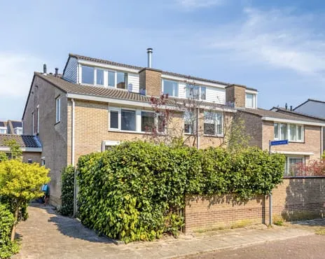 Tussenwoning te koop: Schapenweide 9, Buitenhof-Midden-West Leiderdorp